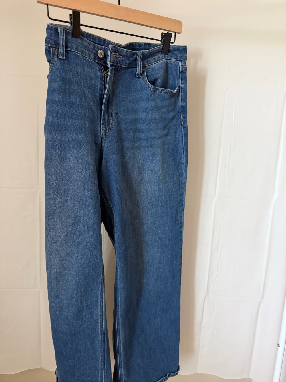 Old Navy Relaxed Fit Jeans in Classic Blue Denim